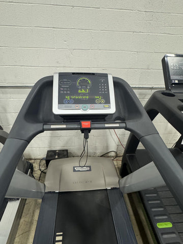 Technogym Excite RUN 1000 Med Treadmill-USED