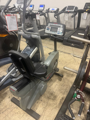 Life Fitness 9500HR Recumbent Bike - USED