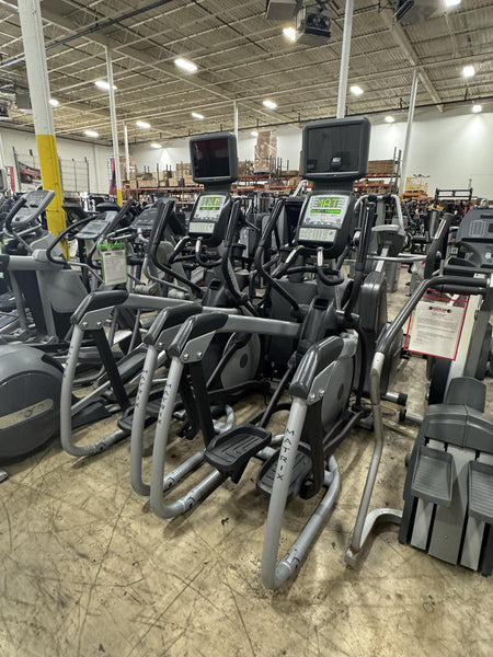 Matrix E3X Suspension Elliptical with LED Console with 15" TV-USED