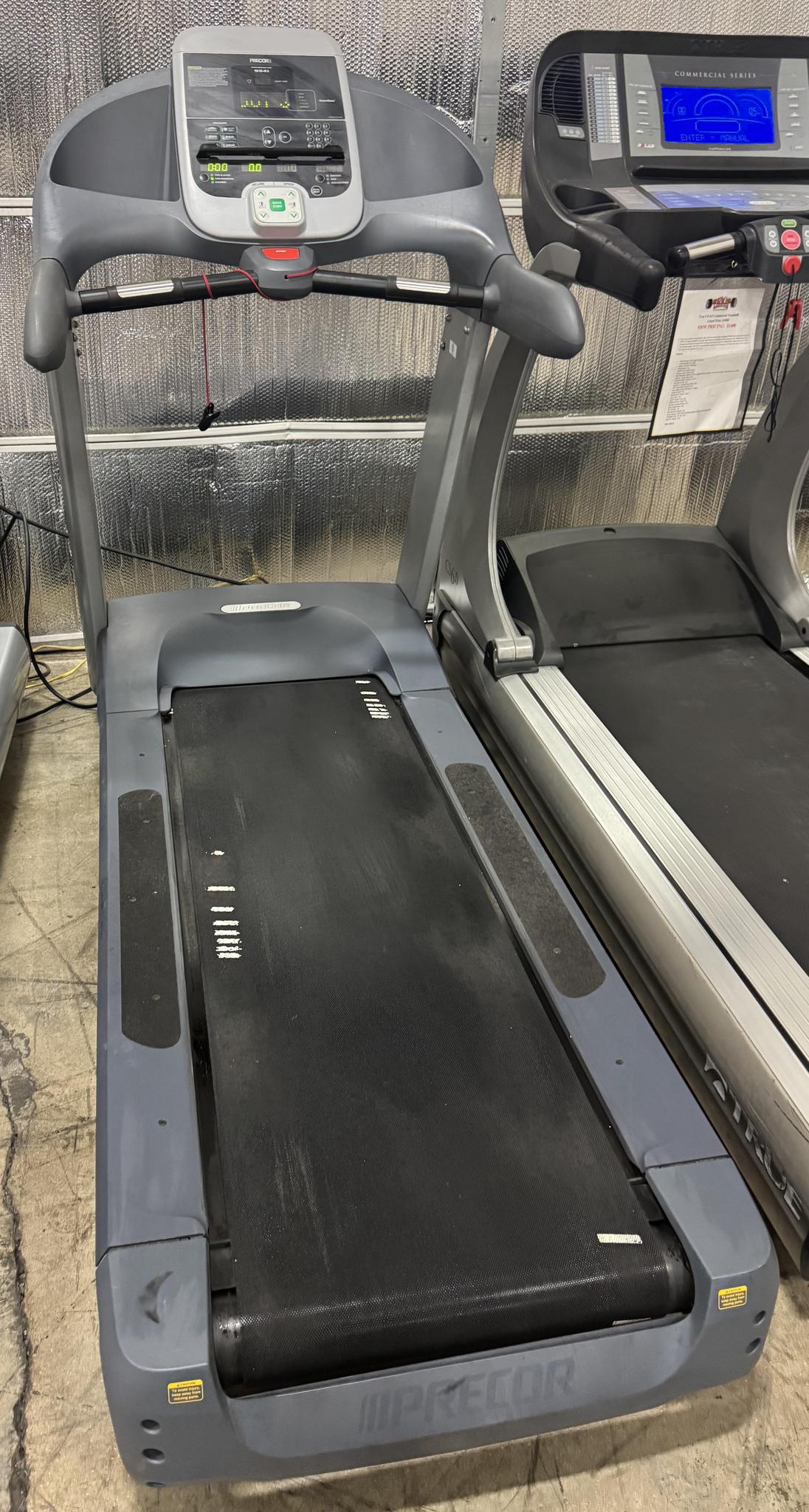 Motorized Treadmill Precor Energy Series Treadmill Precor