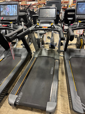 Matrix T7xi Treadmill - USED