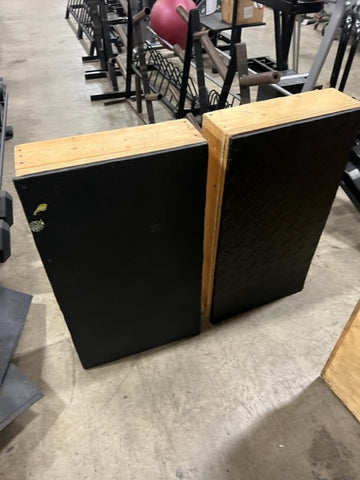 Used Step Up Boxes (Pair)