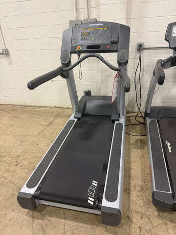 Life Fitness Integrity Series Treadmill CLST - Used