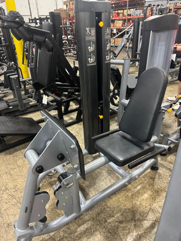 Matrix Fitness Varsity Series 6003- Leg Press/Calf -USED