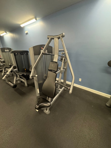 Life Fitness Chest Press Signature Series-USED