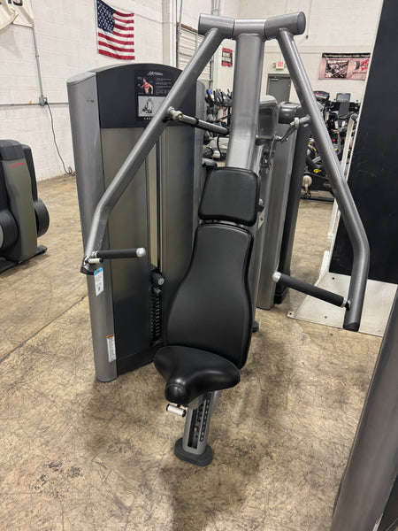 Life Fitness Chest Press Signature Series-USED