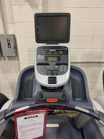 Precor TRM 833 Treadmill w/P30 Console with PVS-USED