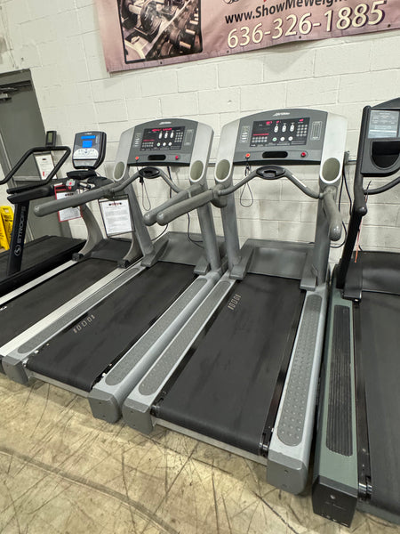 Life Fitness CLST Classic Commercial Treadmill -USED