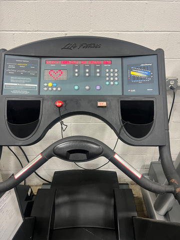 Life Fitness 9500HR Treadmill - USED