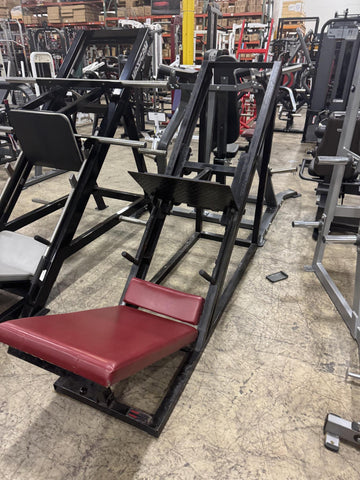 Angled Plate Loaded Compact Leg Press - USED