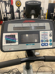 Life Fitness 9100 Dove Tail Recumbent Bike - Used