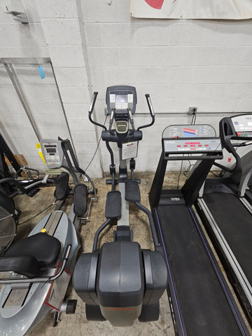 Life Fitness 95Xi Elliptical - Used