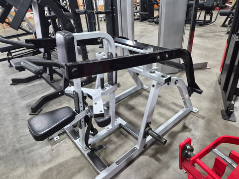 Hammer Strength Plate Loaded Seated Dip - USED