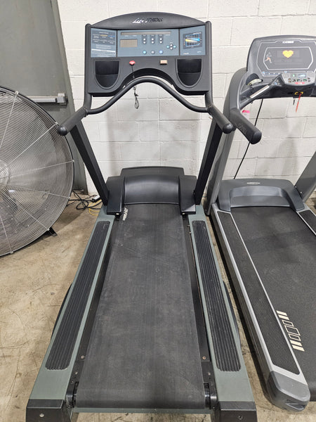 Life Fitness 9100 Next Generation Treadmill - Used