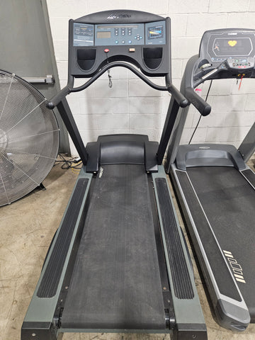 Life Fitness 9100 Next Generation Treadmill - Used