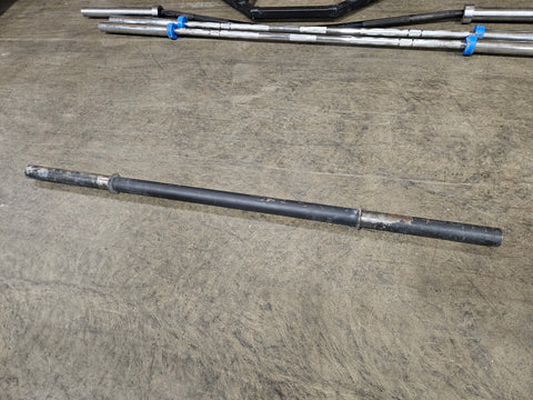 Titan Fitness 60" Axle Barbel - USED