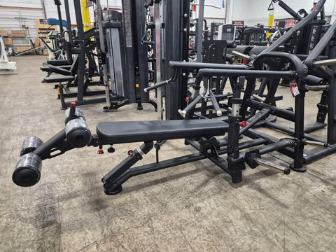 Atlantis Strength P439 Plate-Loaded Decline/Flat Converging Bench Press